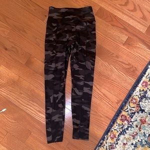 CAMO LEGGINGS